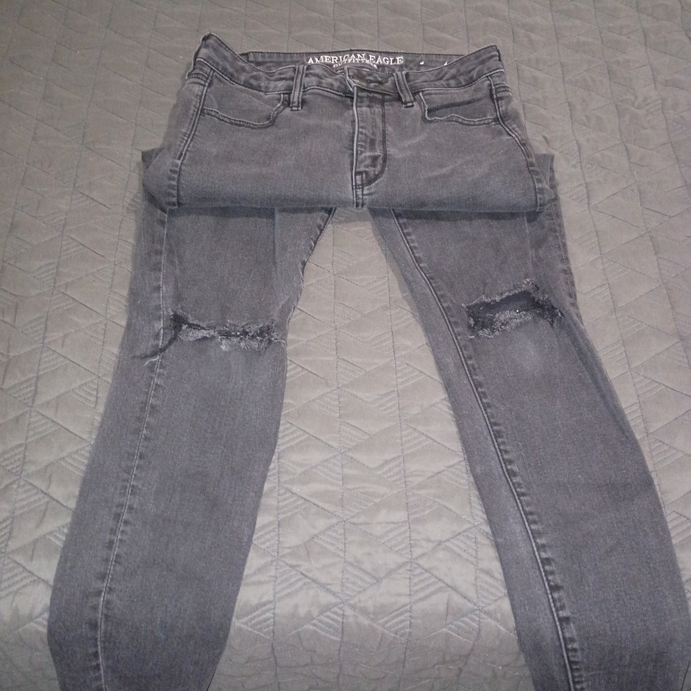 American Eagle Outfitters Gray Distressed Skinny Jeans
